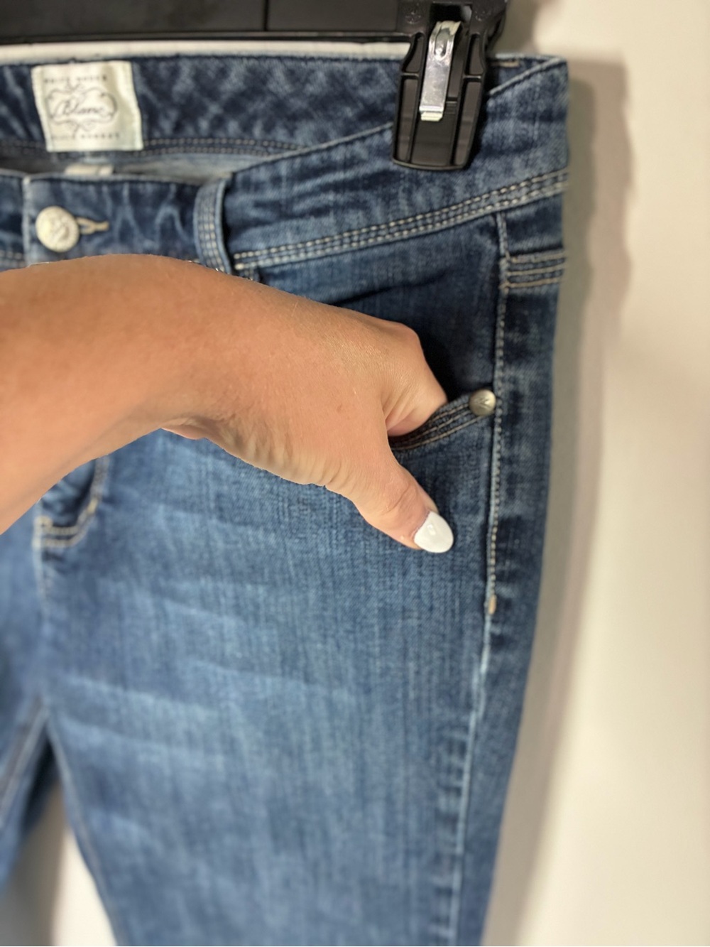 White House Black Market Women's Blue Straight Leg Jeans - Picture 5 of 7